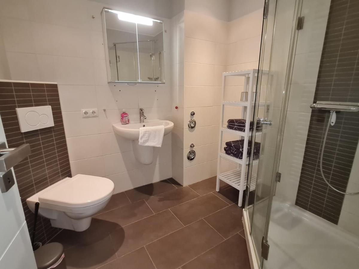 Wohnung Fleethoern - Zentral, Ruhig, Mit Parkplatz Und Balkon Кіль Екстер'єр фото